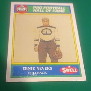 Ernie Nevers Pro Football Hall of Fame Swell Philadelphia Crewing Gum Football C